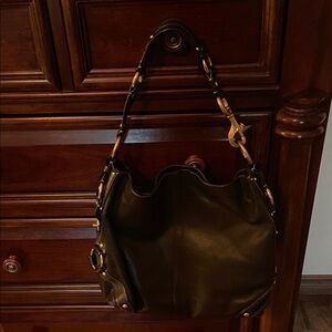 Elegant Black Leather Shoulder Bag